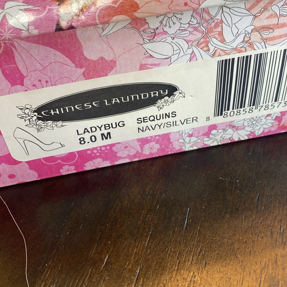 Chinese Laundry Blue/Silver Sequins size 8 Heels - Picture 9 of 10